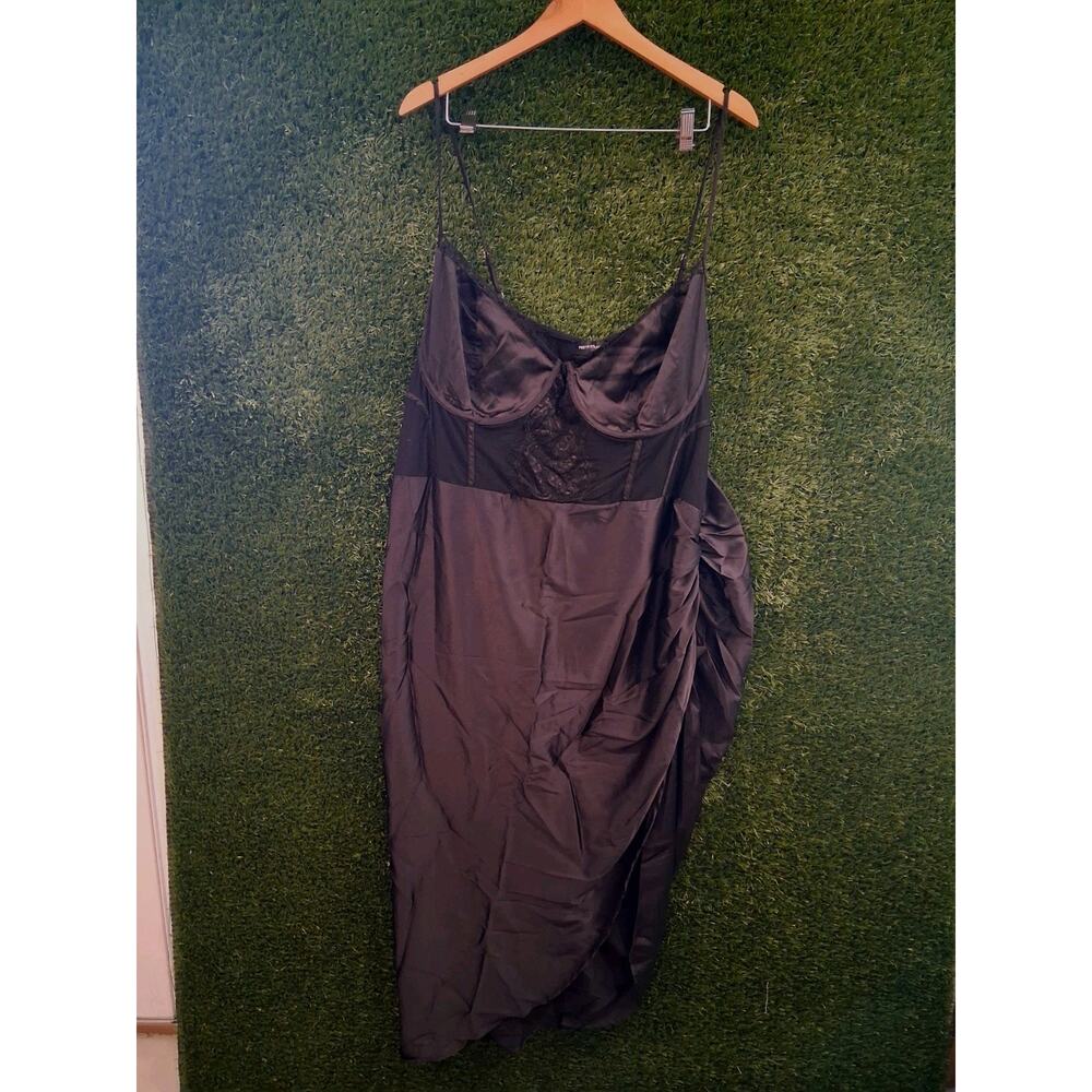 NEW PrettyLittleThing Black Satin Corset Midi Dress Lace Mesh Plus 24 NWT